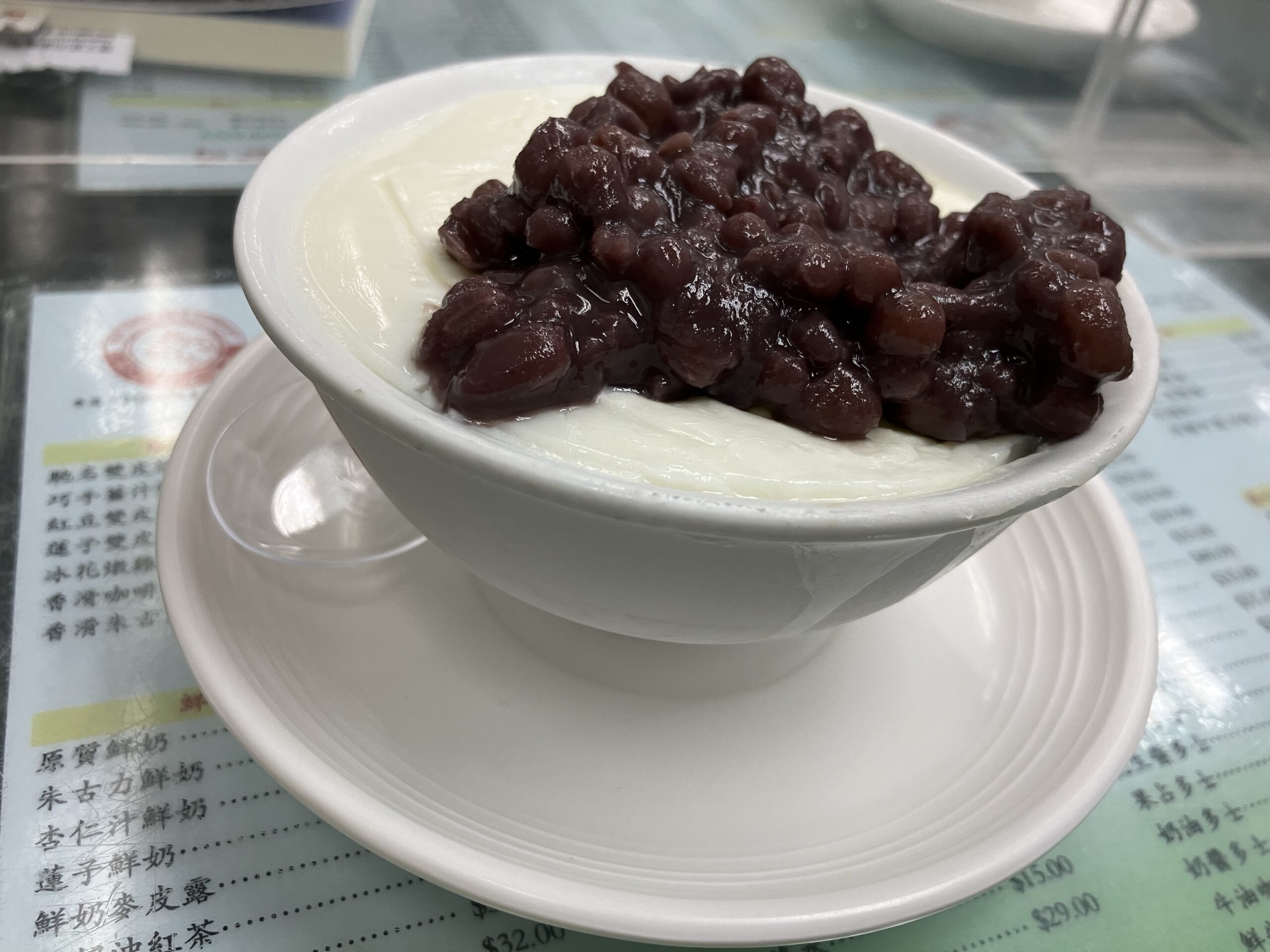 義順牛奶公司　レンゲ5本 香港☆義順牛奶公司】＜匙＞レンゲ / 「 YEE SHUN」牛乳布丁の食器