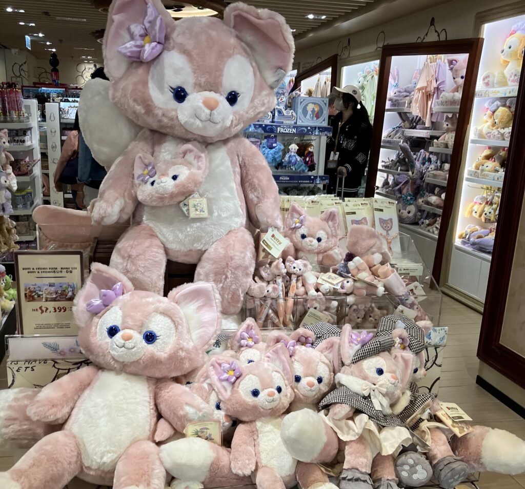 saaakihoo☆香港ディズニーランド商品 香港ディズニーランド】お土産にも嬉しい！可愛い靴下に続々と