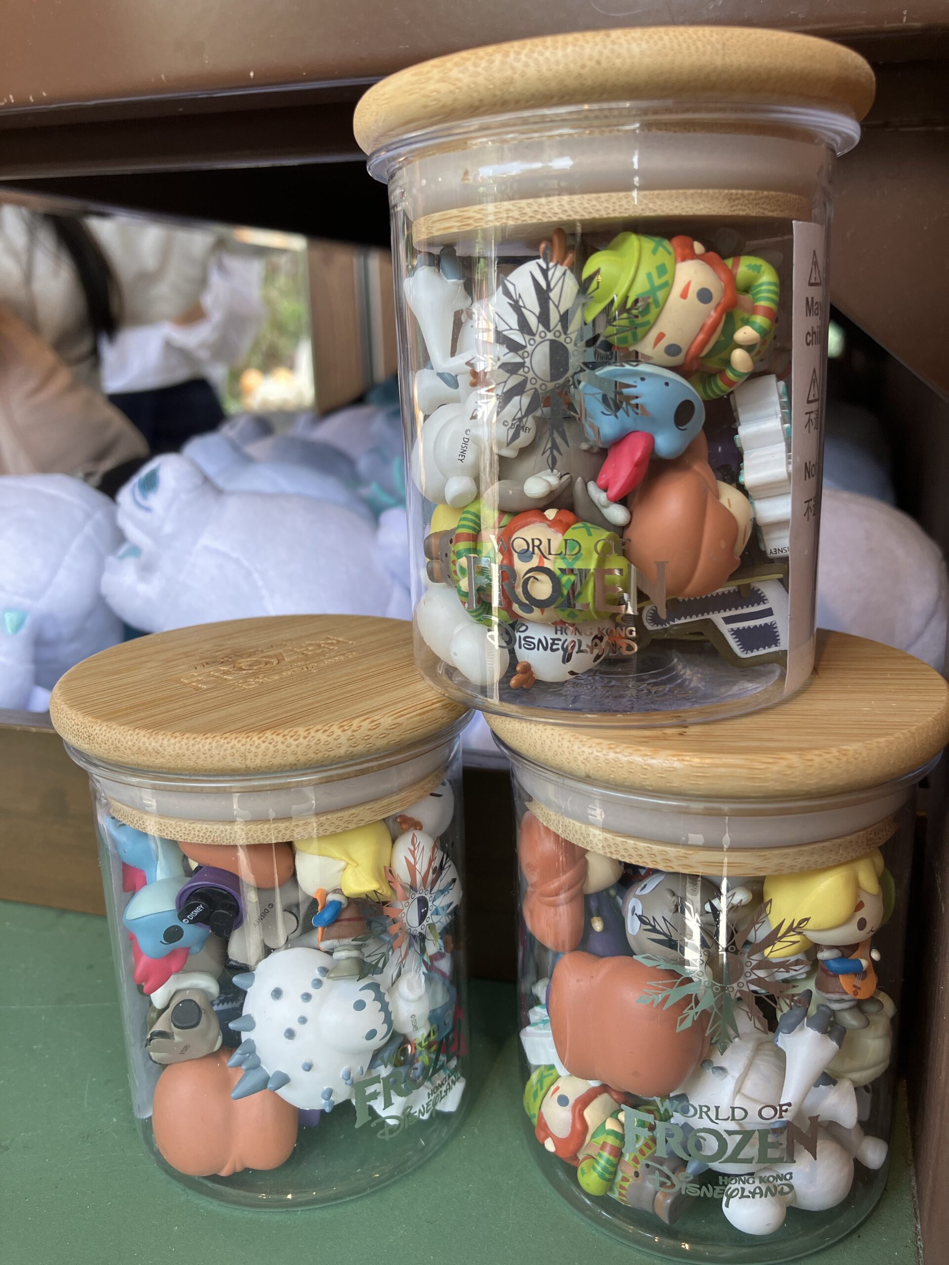 香港ディズニー】新商品！アナ雪のフィギュアをつめつめ